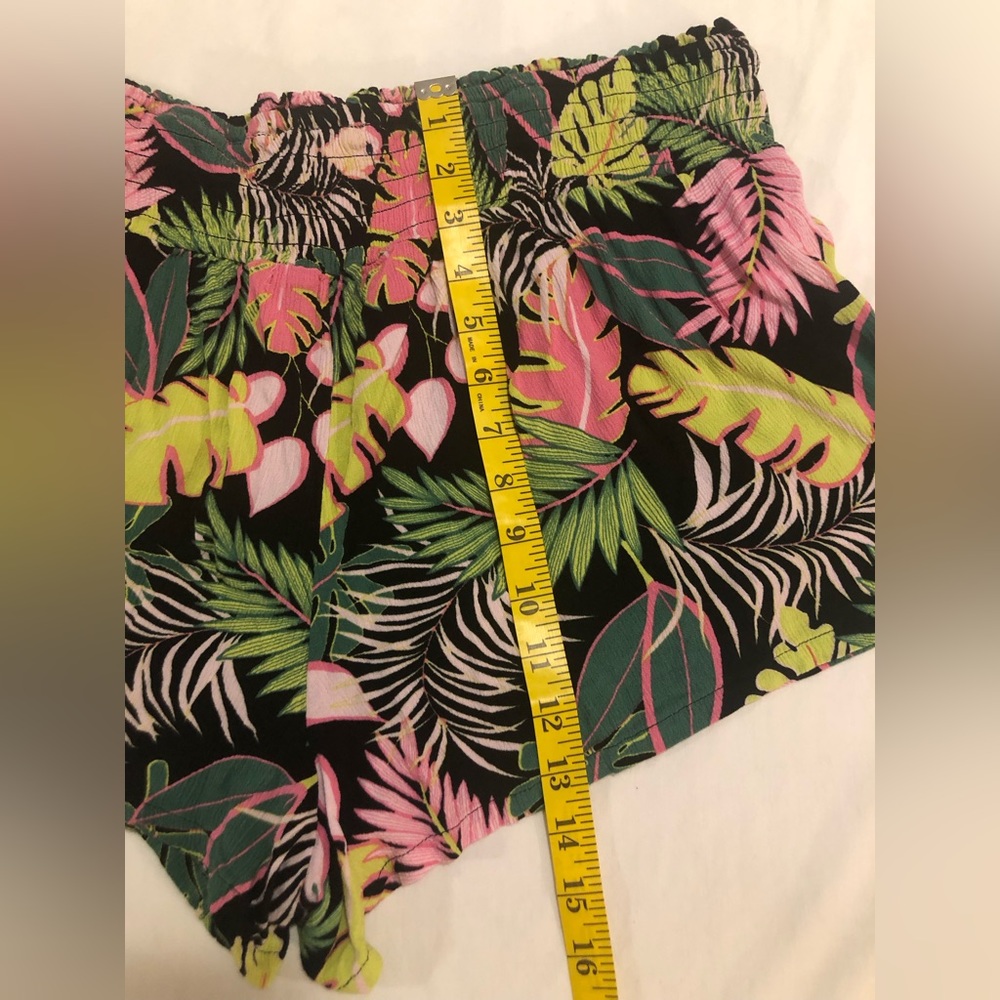 Scoop Hawaiian print shorts, XL 16-18 - Picture 5 of 11